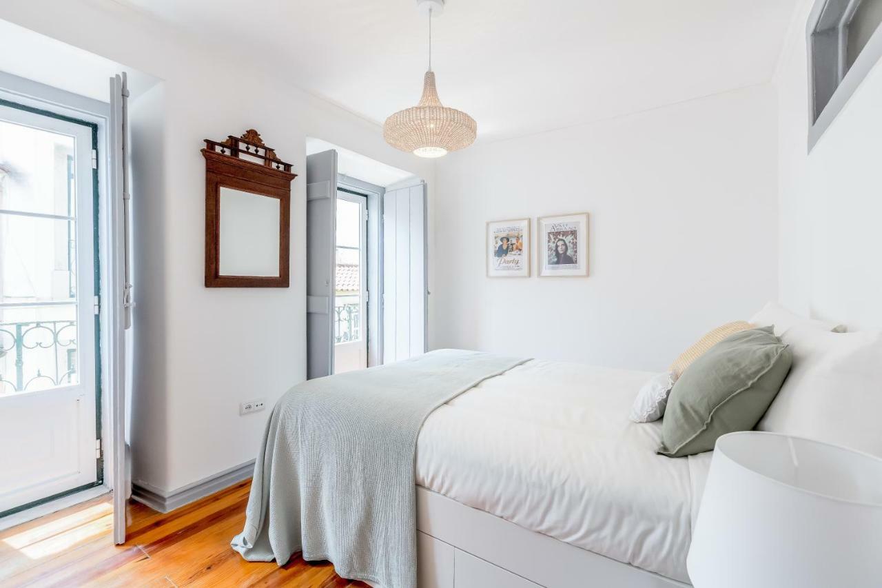 Alfama Spacious And Central Amazing Apartment, By Timecooler Lissabon Buitenkant foto
