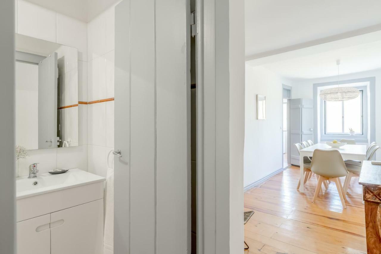 Alfama Spacious And Central Amazing Apartment, By Timecooler Lissabon Buitenkant foto